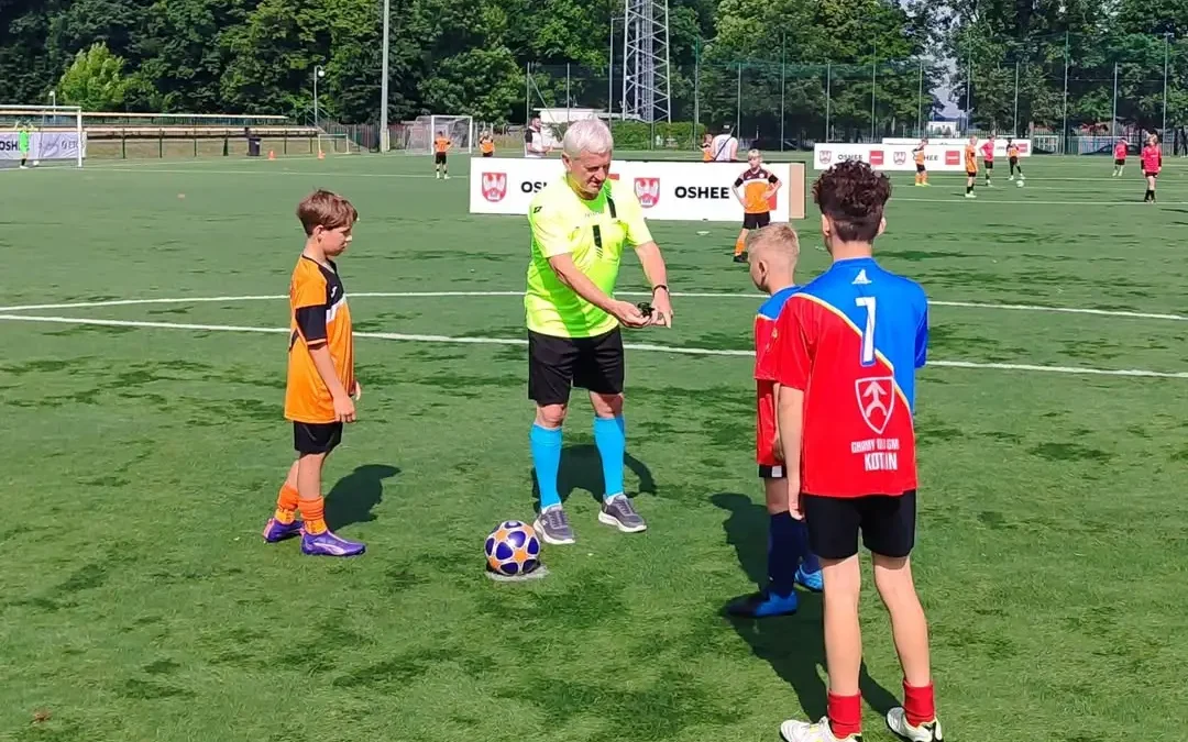 Orliki Błękitnych Sparta Kotlin z Michałem Listkiewiczem na turnieju OSHEE Gol Cup