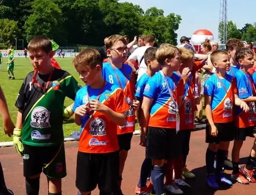 Młodzi piłkarze z Kotlina rywalizowali w Oshee Cup w Jarocinie