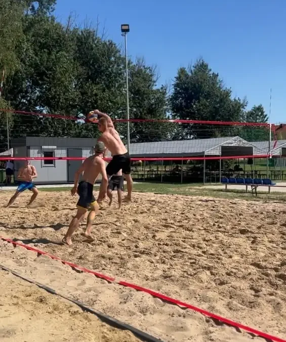 Finał turnieju siatkówki plażowej i otwarcie boiska w Parzewie