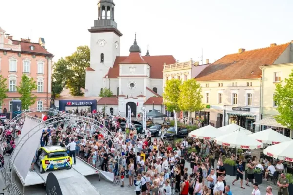 Rajd Jarociński wystartował – dziś miejski odcinek specjalny w centrum Jarocina