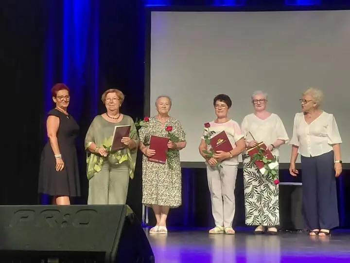 Seniorzy z Jarocina zakończyli rok akademicki – radość, pasja i integracja