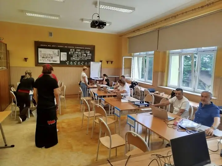 Rekrutacja do szkoły średniej: Ósmoklasiści, dostarczcie dokumenty do 7 lipca!