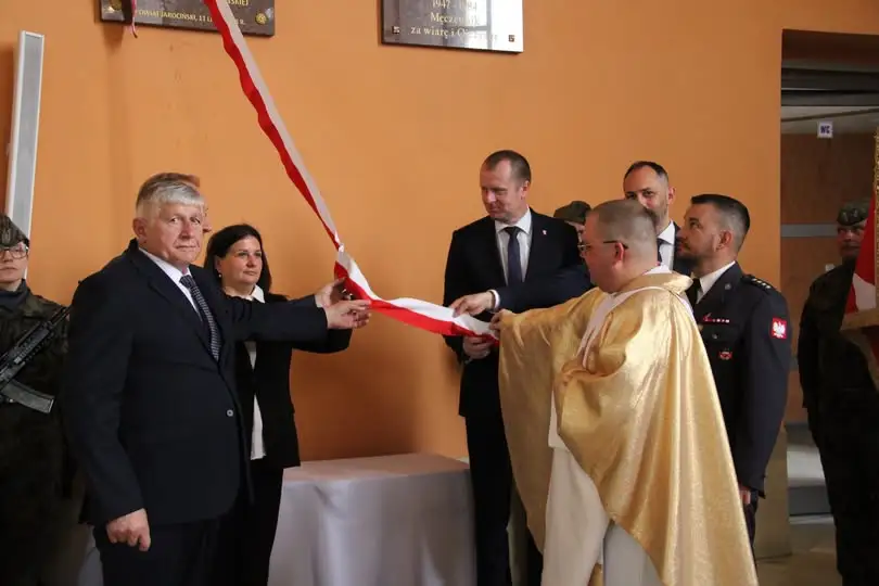 Odsłonięcie Tablicy Pamięci Ofiar Ludobójstwa na Kresach Wschodnich w Jarocinie