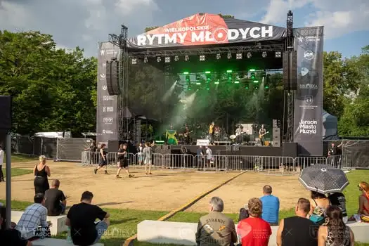 Wielkopolskie Rytmy Młodych: Kamil Sucharski i KYÖKU zachwycili publiczność w Jarocinie