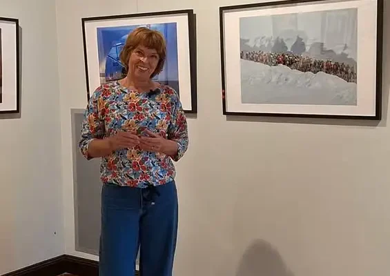Oprowadzanie kuratorskie po wystawie „Moment” w pałacu Radolińskich już jutro