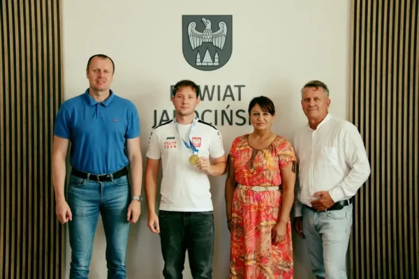 Mistrz Europy U-18 w strzelectwie z Goliny gościem starosty jarocińskiego