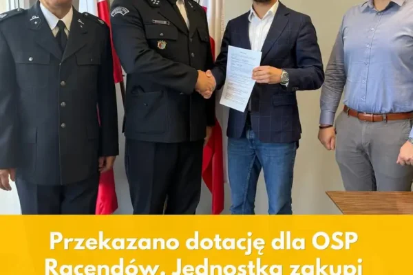 Gmina Kotlin wspiera strażaków z Racendowa dotacją na ubrania specjalne