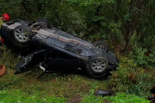 Wypadek w Zdziarach. Na miejscu działały OSP Jarocin, JRG Nisko i ZRM