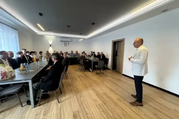 Nowa świetlica wiejska w Przybysławiu oficjalnie otwarta