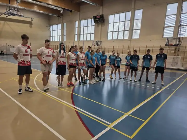 Mistrzostwa Powiatu w badmintonie w Jarocinie: III miejsce drużyn z ZSP nr 2